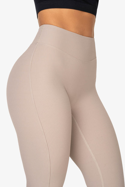 Beige Ribbed Flare Pants - for dame - Famme - Leggings