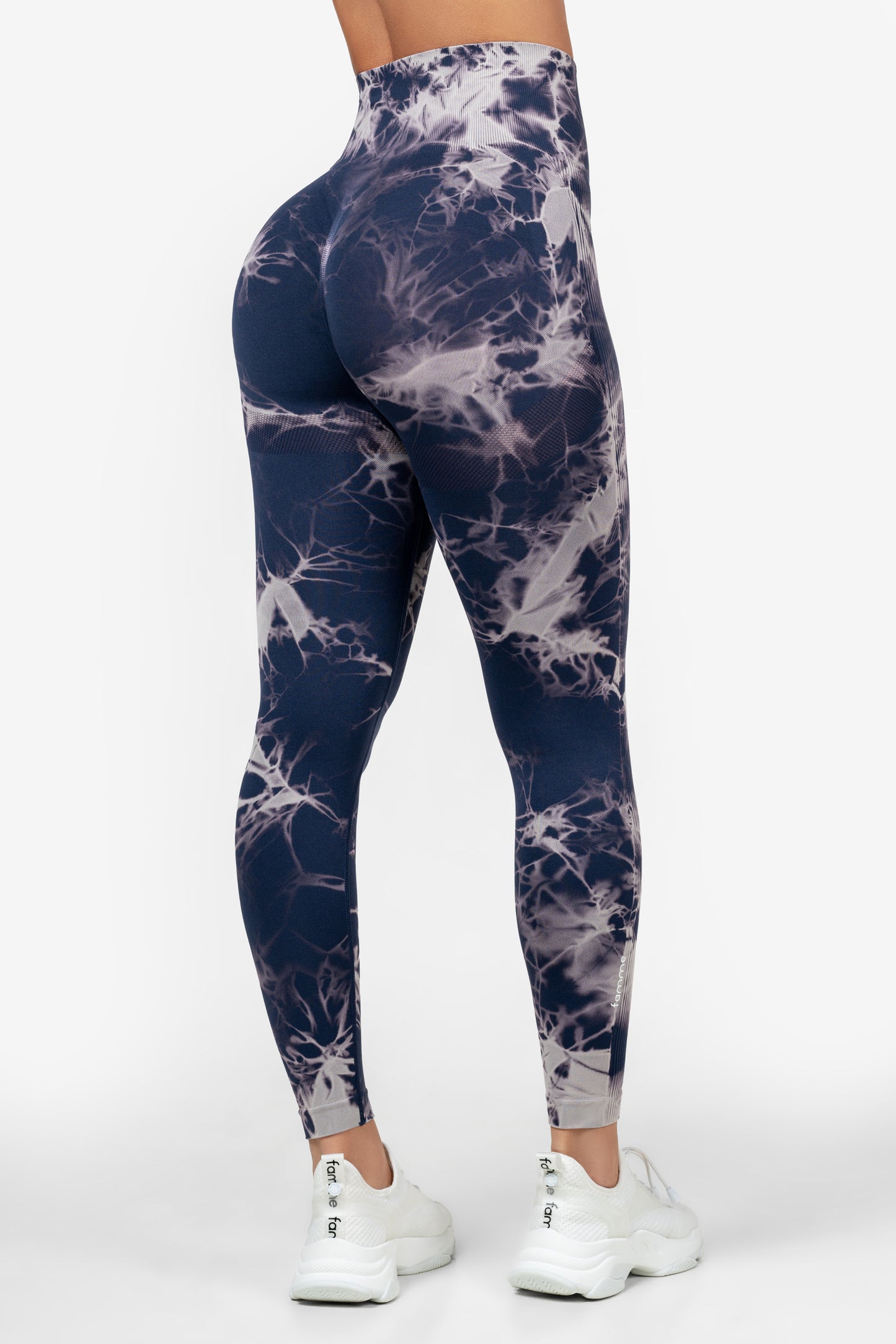 Lila Krawatten-Scrunch-Leggings