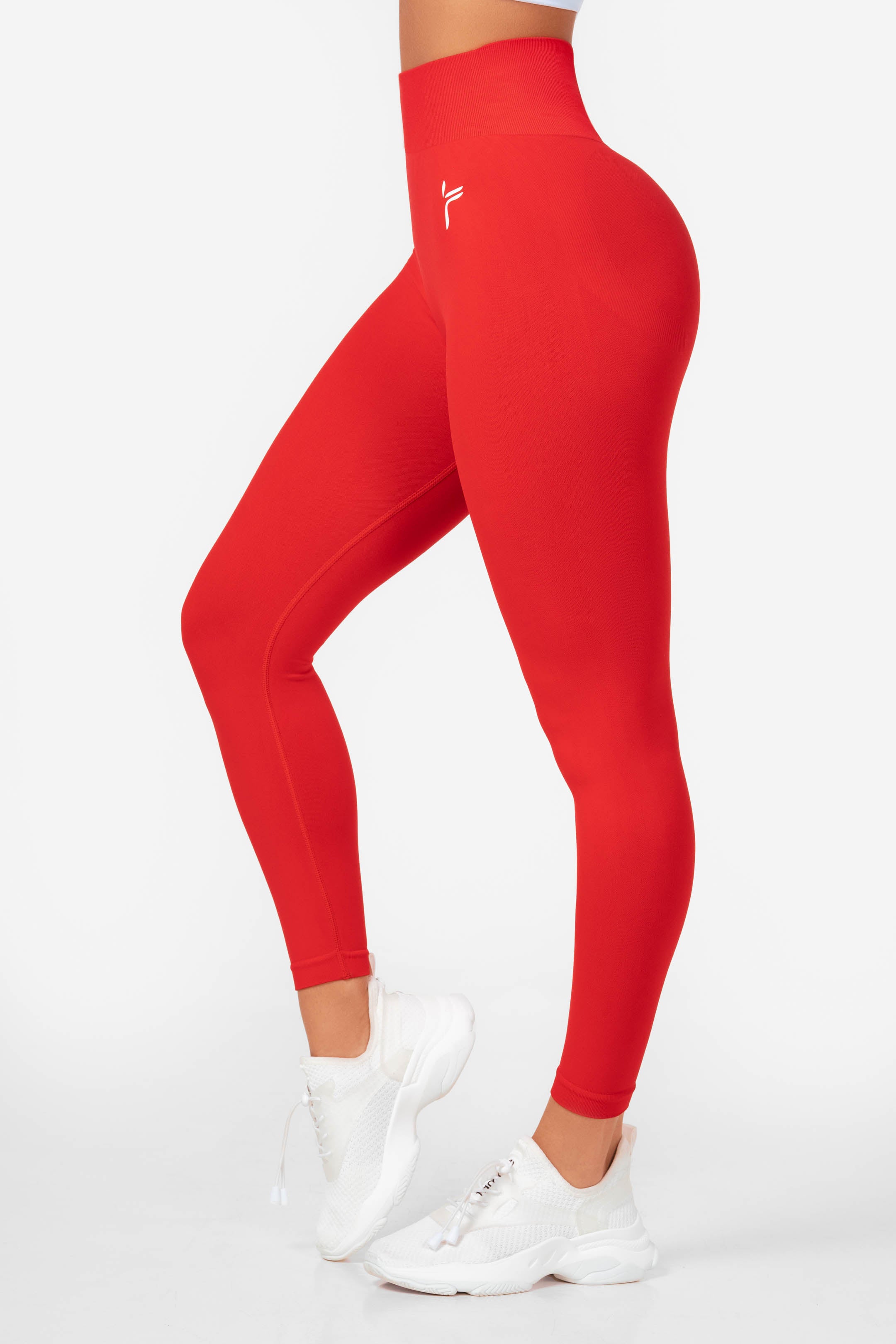 Go Colors Go Plus Legging Cropped 2X (Dark Red) in Chennai at best price by  Pothys Hyper - Justdial